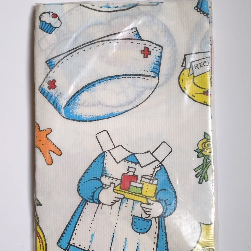 Vintage 70s Hallmark Paper Doll Birthday‎ Party Tablecloth Joan Walsh Angulnd